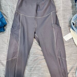Women’s fabletics leggings. X2